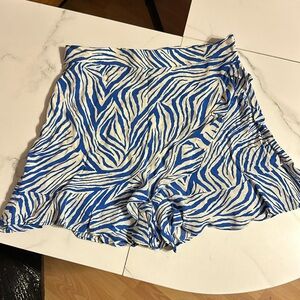 Blue and White zebra animal print ruffle skort.
